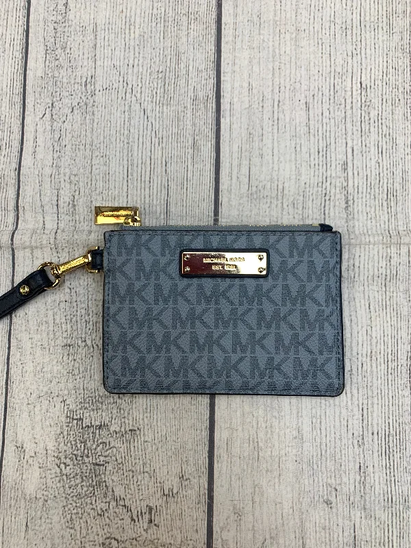 Blue Wristlet Designer Coach, Size Small