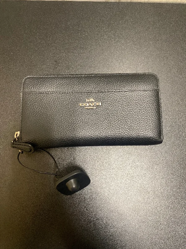 Wallet Designer By Coach  Size: Medium