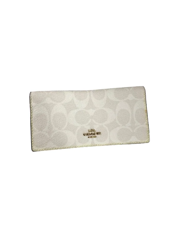 Wallet Designer By Coach  Size: Medium