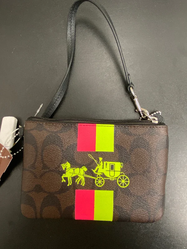 Wristlet Designer By Coach  Size: Small