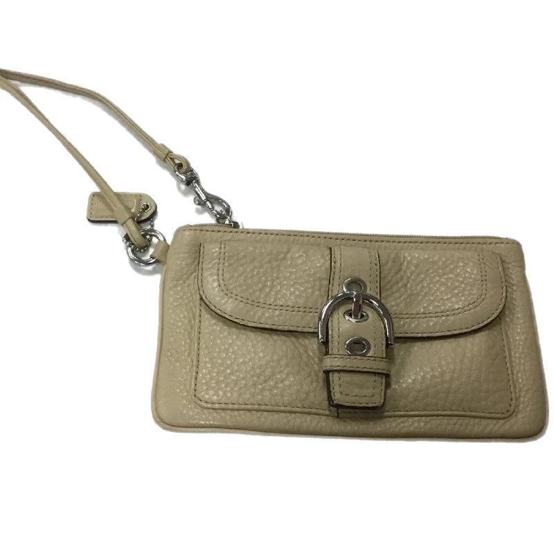 Wristlet Designer By Coach  Size: Small