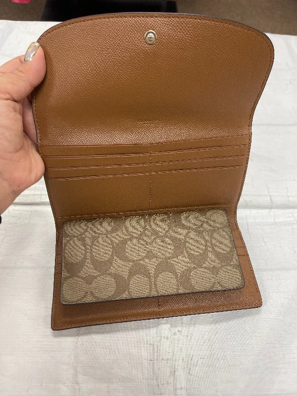 Wallet By Coach  Size: Large