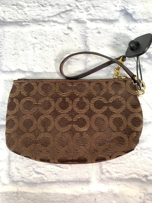 Wristlet By Coach  Size: Medium