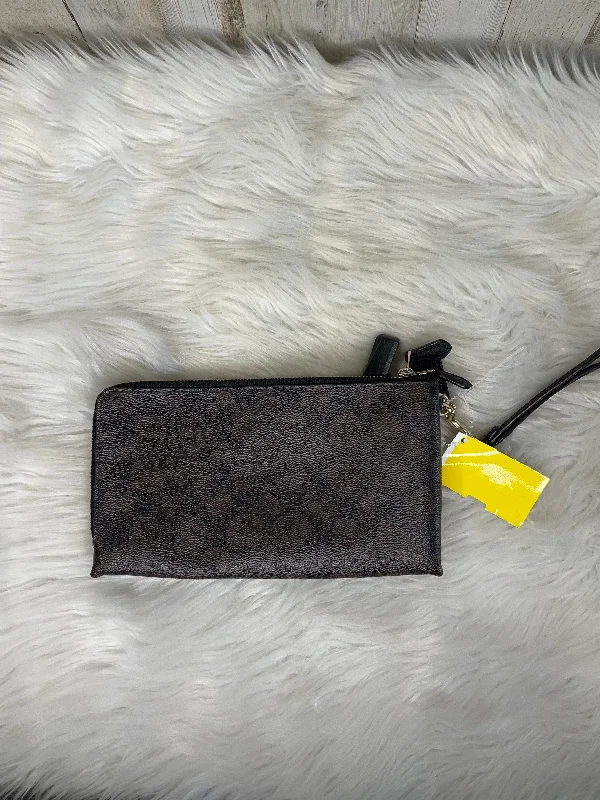 Wristlet By Coach  Size: Medium