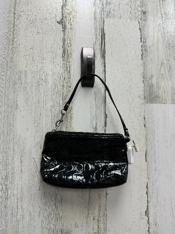 Wristlet By Coach  Size: Small