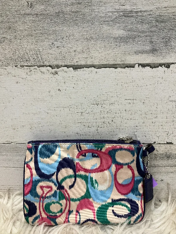 Wristlet By Coach  Size: Small