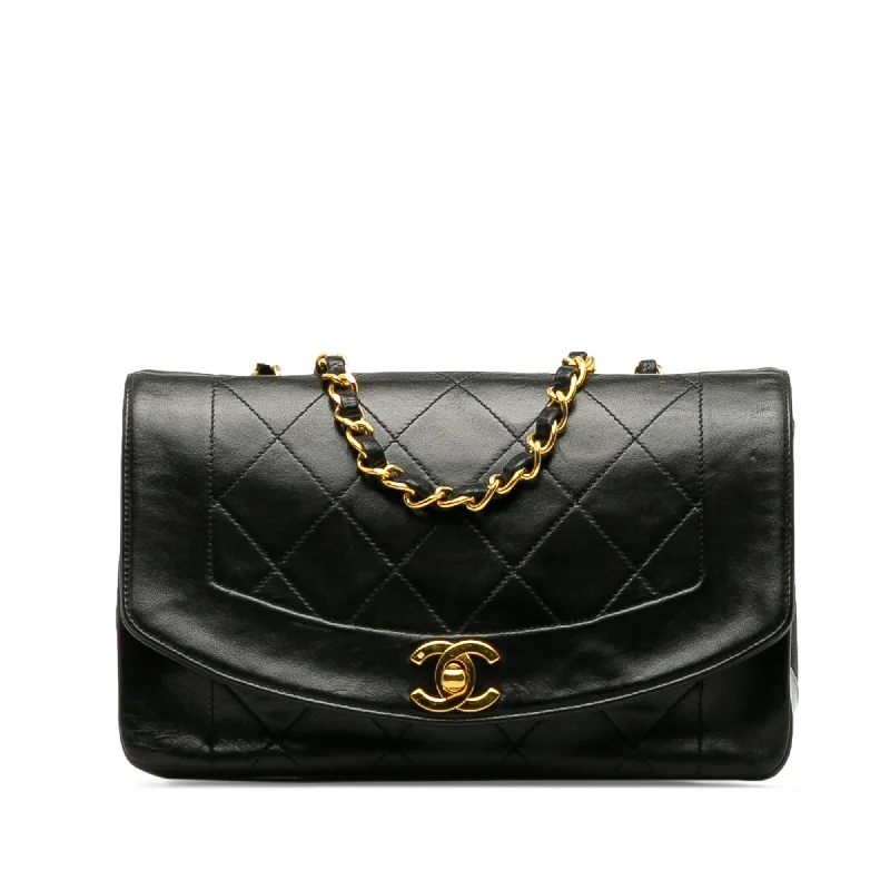 Chanel Small Lambskin Diana (SHG-eN7gJW)