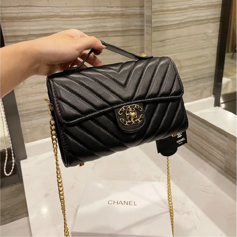 Chanel Black Leather shoulder Handbag