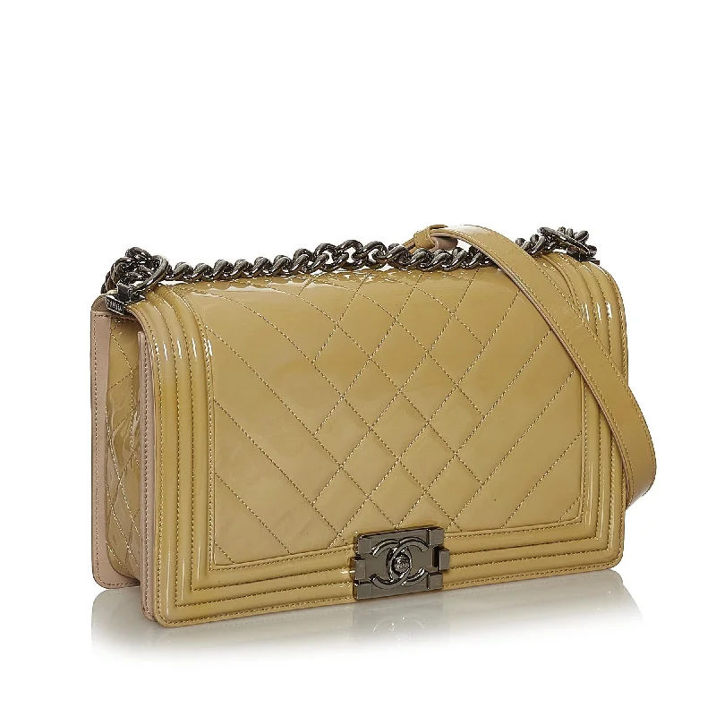 Chanel Large Boy Patent Leather Shoulder Bag (35838)