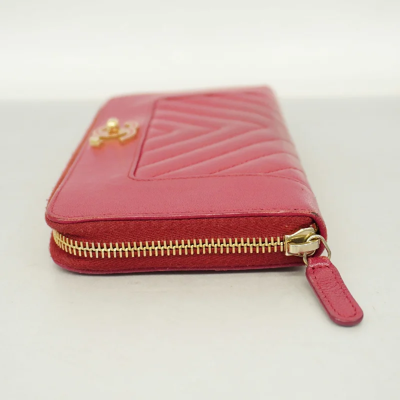 CHANEL  V-stitch Gold Hardware Women's Lambskin Long Wallet [bi-fold] Pink