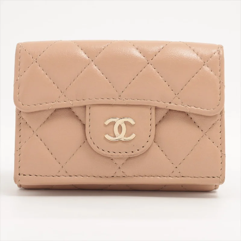 ITEM 20 - Chanel Quilted Compact Wallet Beige