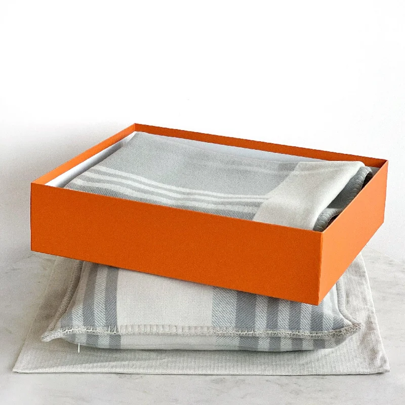 Hermes Gris Perle Ithaque Blanket & Small Pillow