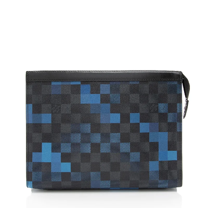 Louis Vuitton Damier Graphite Pixel Voyage MM Pochette (SHF-rIY7JF)