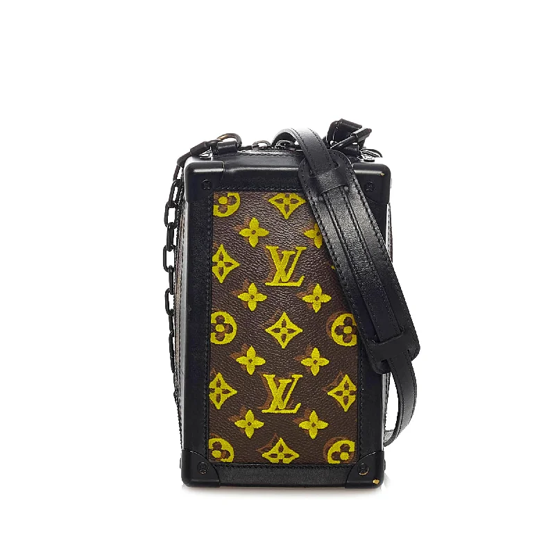 Louis Vuitton Monogram Tuffetage Vertical Soft Trunk (SHG-IV1f3Q)