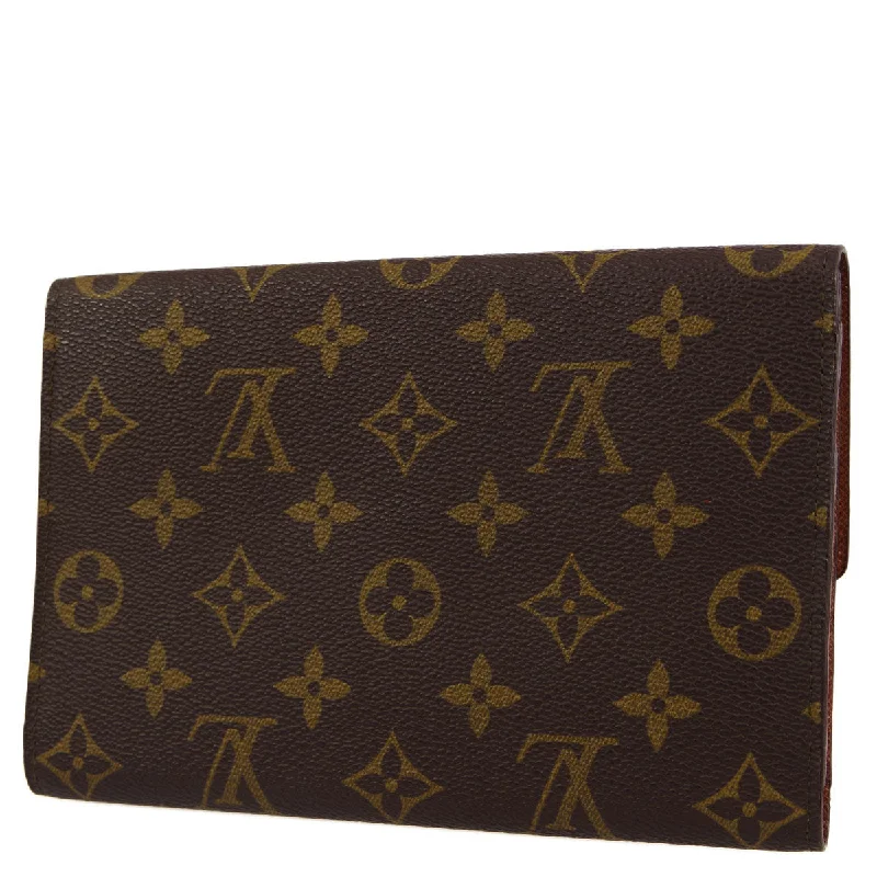 Louis Vuitton 1992 Monogram Pochette Passeport Wallet M60135