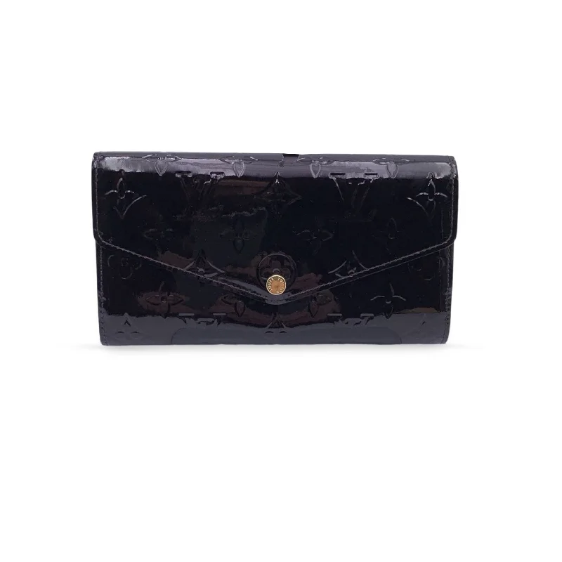 LOUIS VUITTON Amarante Monogram Vernis Sarah Continental Wallet